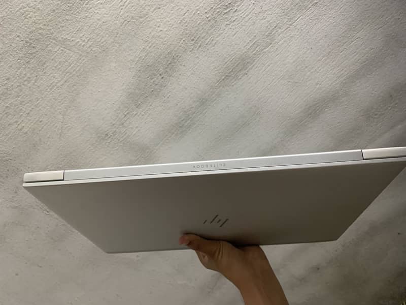 HP E-Lite Book 7