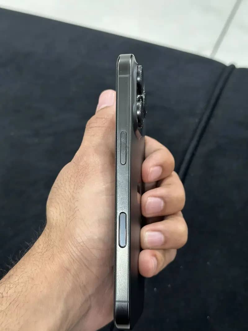 Iphone 16 PRO 3