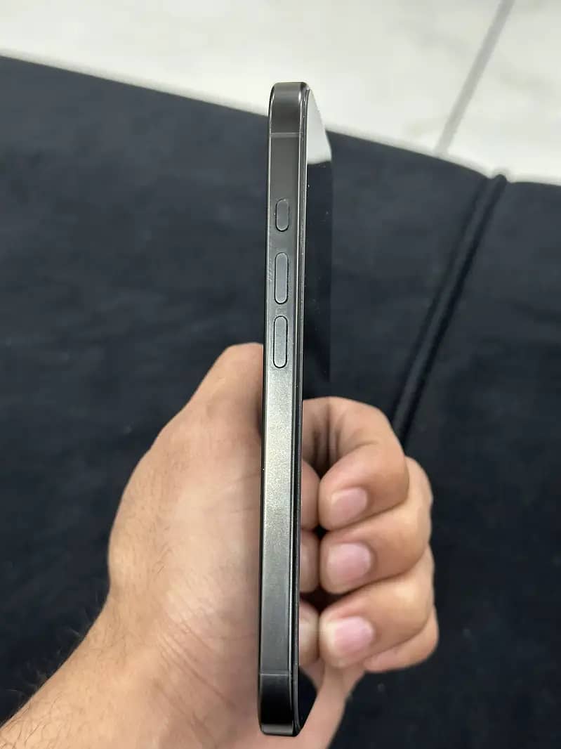 Iphone 16 PRO 4