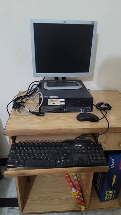 Computer with monitor and all accessories