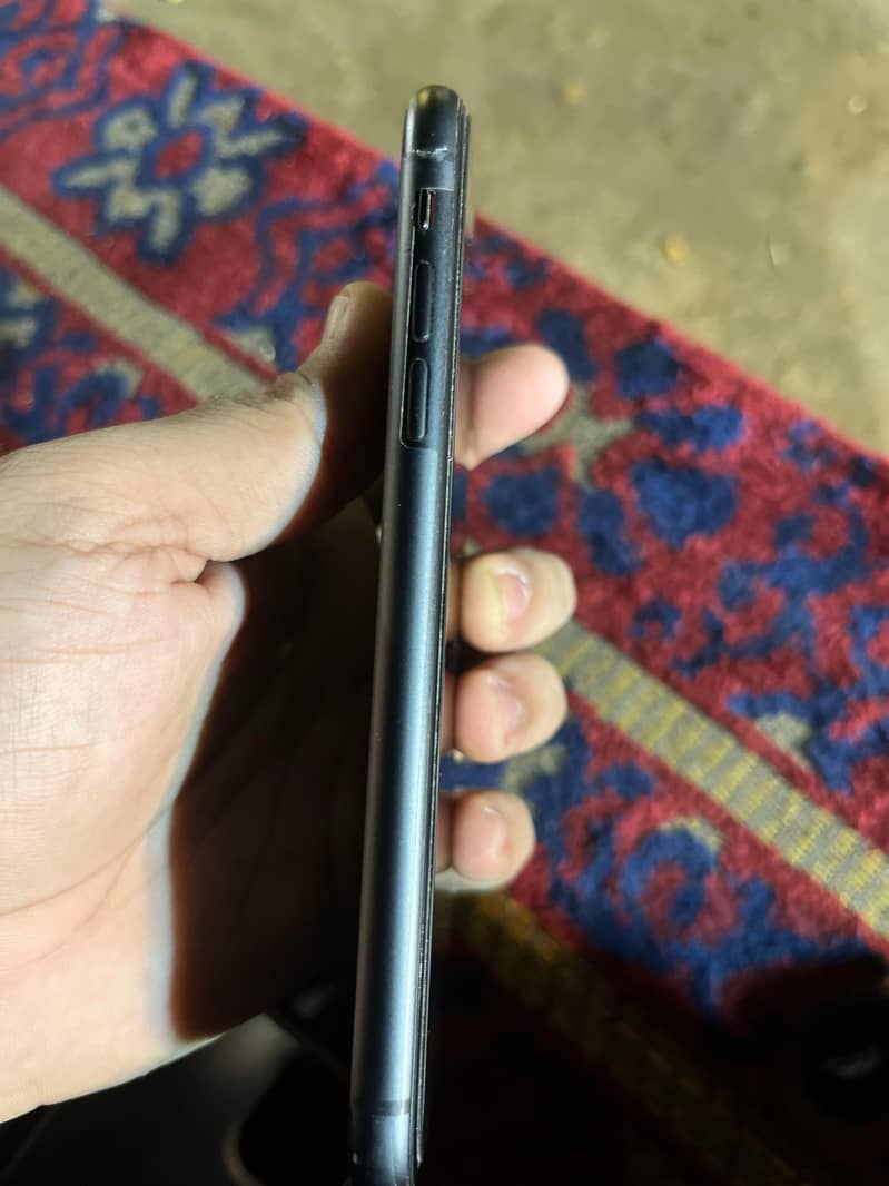 iphone 11 4
