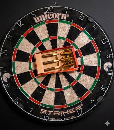 Unicorn Striker Bristle Dartboard – Competition Quality