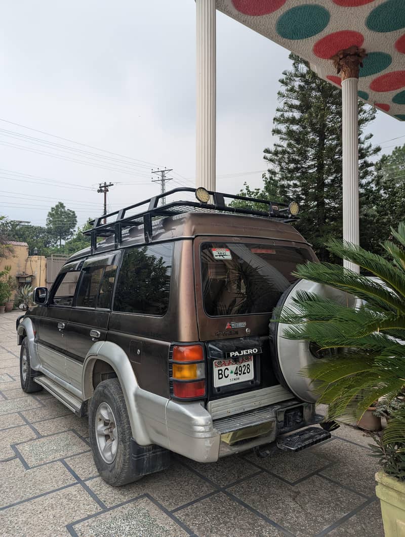 pajero 4