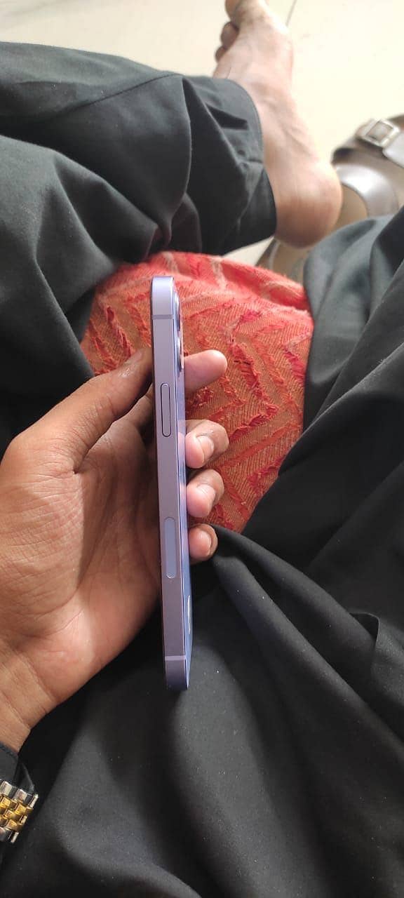 IPHONE 12 1