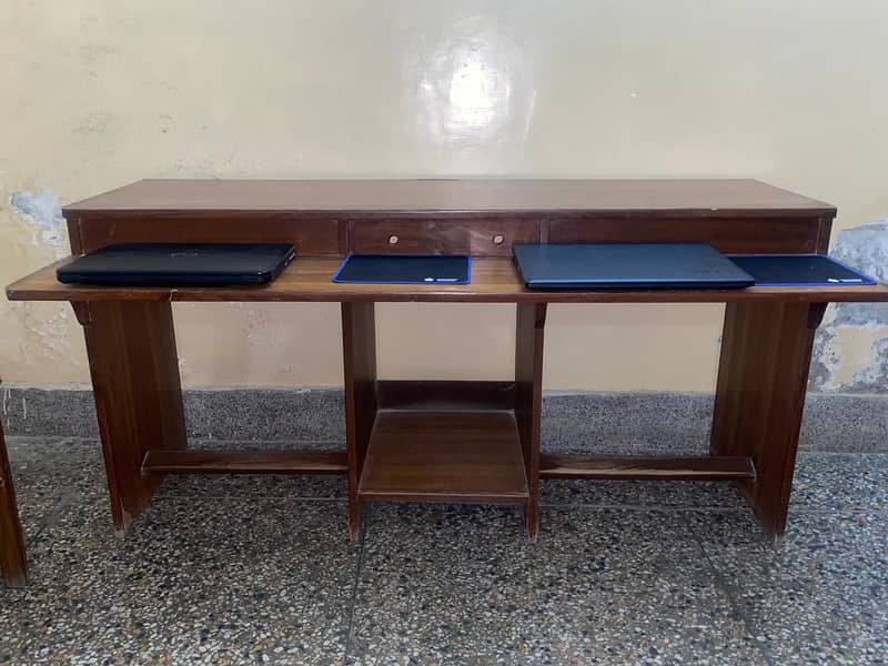 Computer desk 1