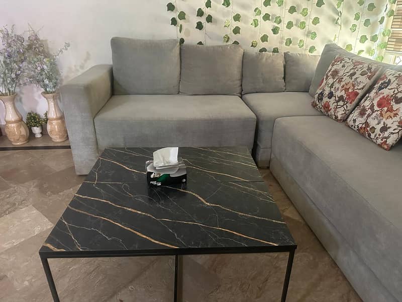 Modern design Table 1