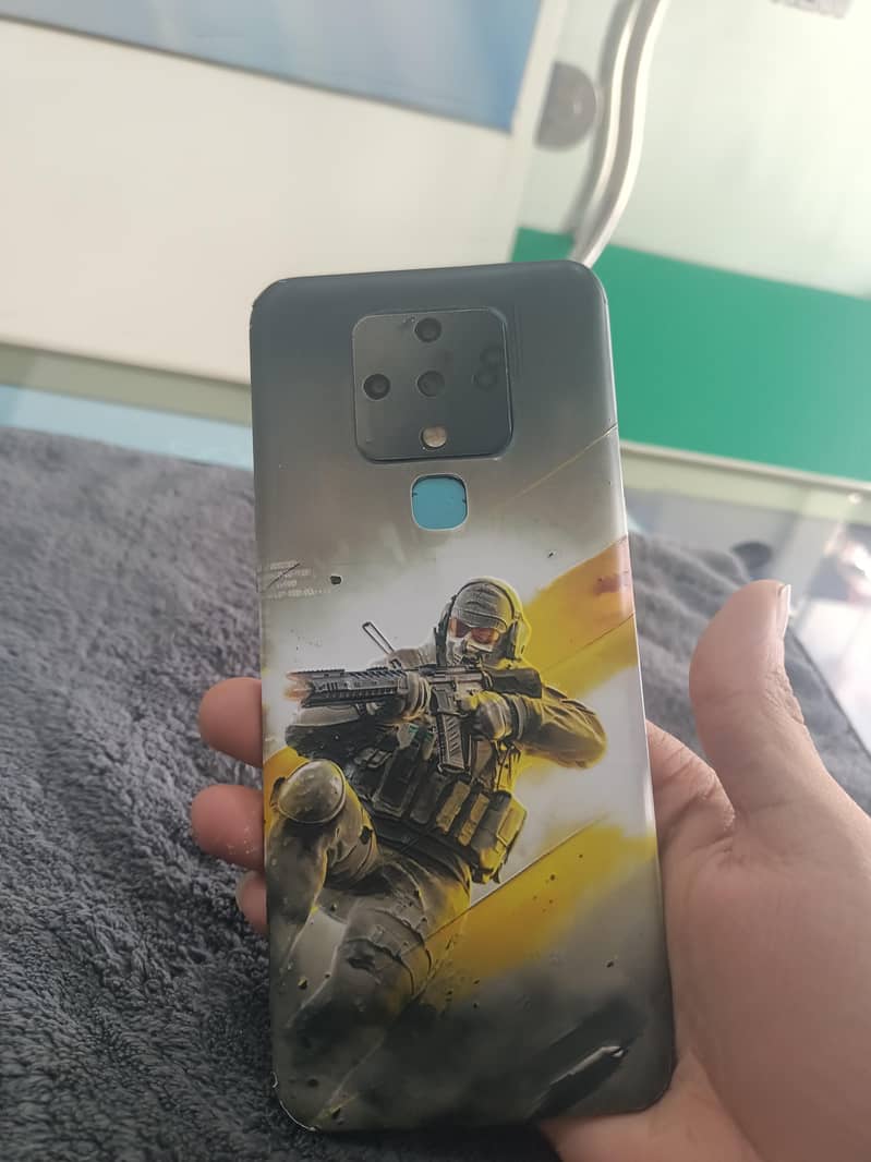 Tecno Camon 16se 0