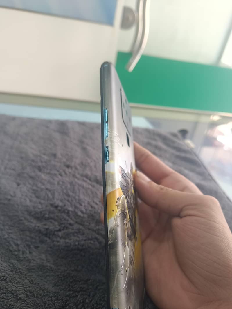 Tecno Camon 16se 3
