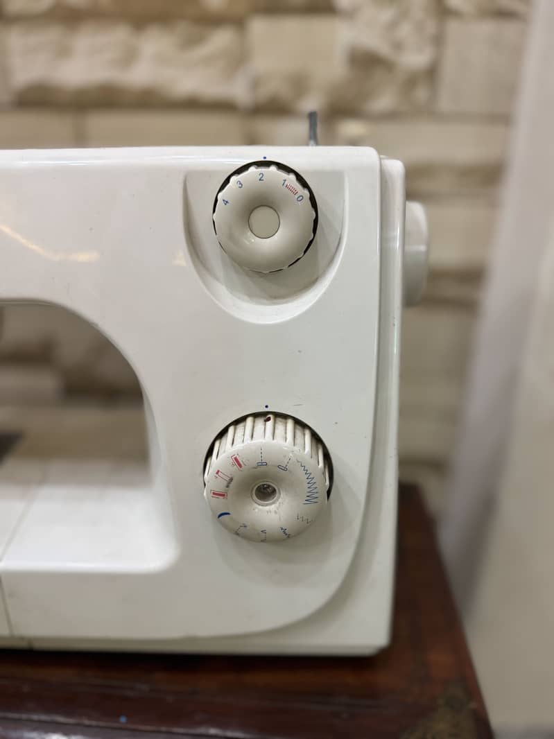 singer sewing machine 4