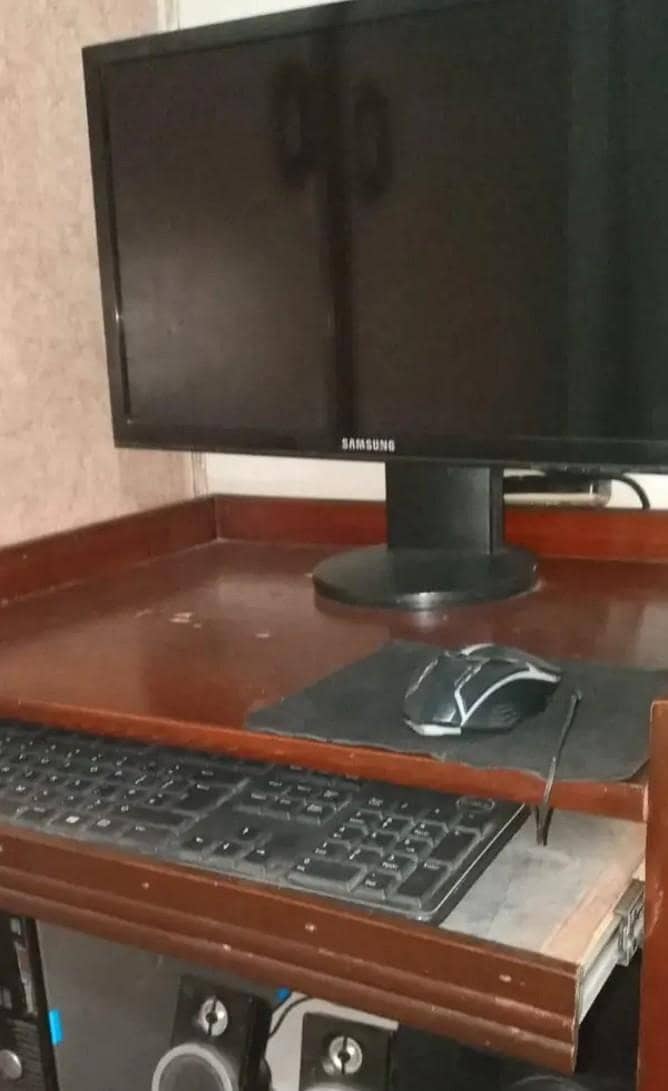 Computer 0