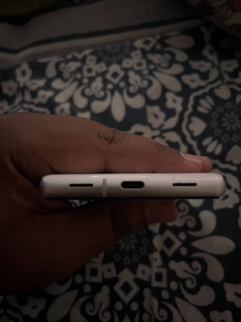 Google Pixel 7a 1
