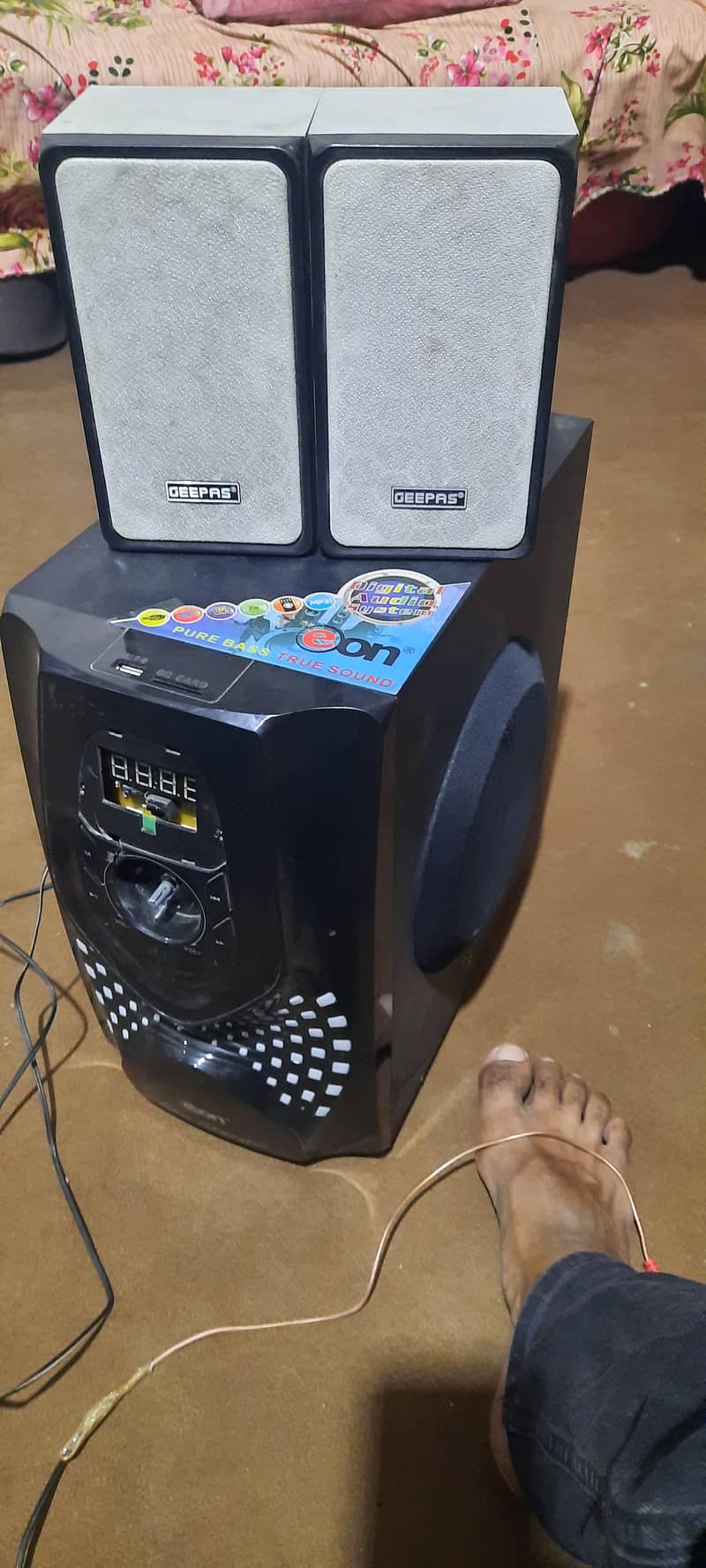 eon speaker 0