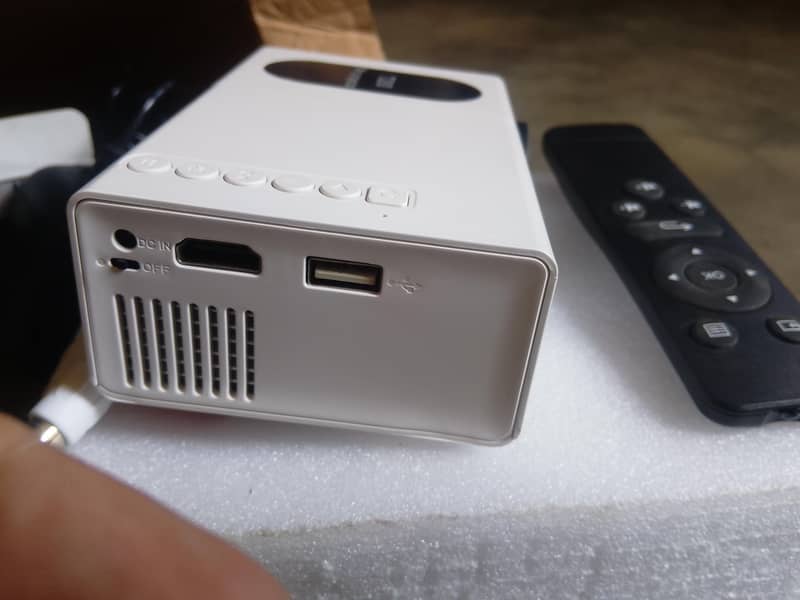 Projector T200 2