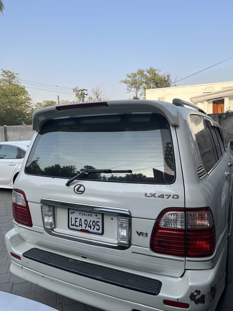 Lexus Cygnus 0