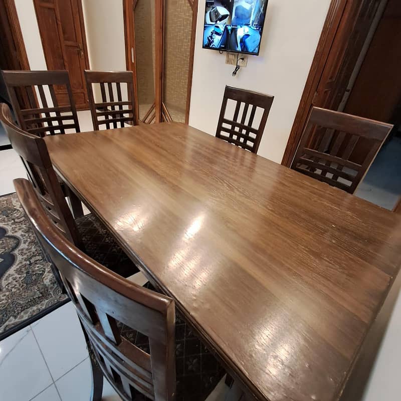 table plus chair 1