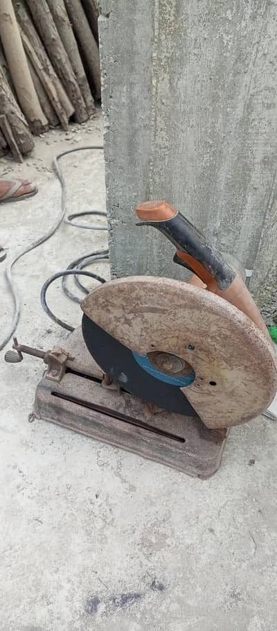 AEG Metal Cutting Saw with 10feet Heavy Cable
