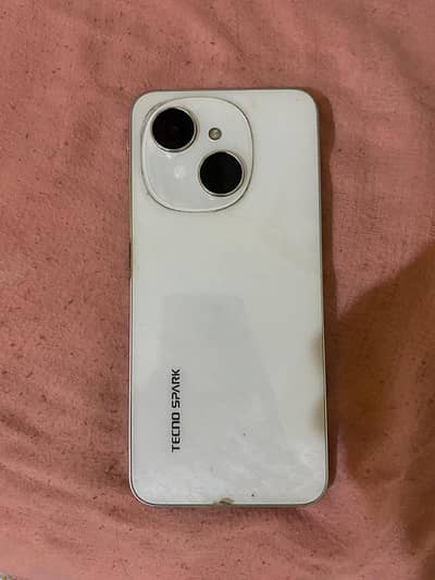 Box Avlabile and charger 10 by 10 condition Spark go 1 4/64