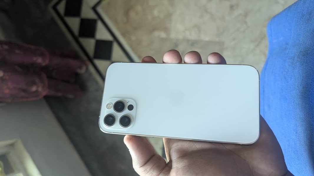 iPhone 12 Pro 0