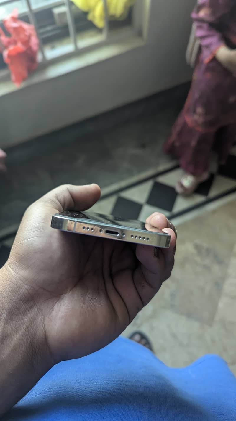 iPhone 12 Pro 3