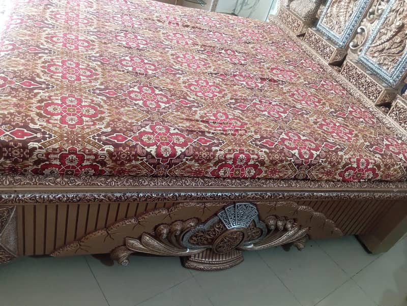 Bed with side Tables 4