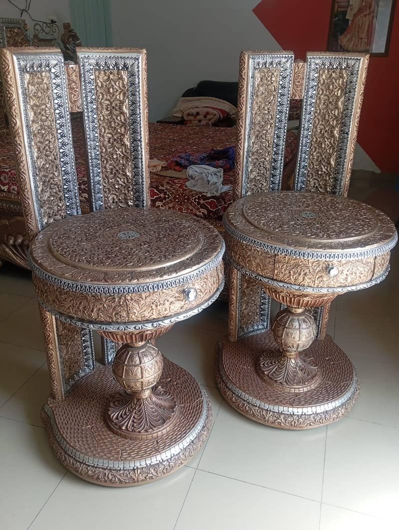 Bed with side Tables 5