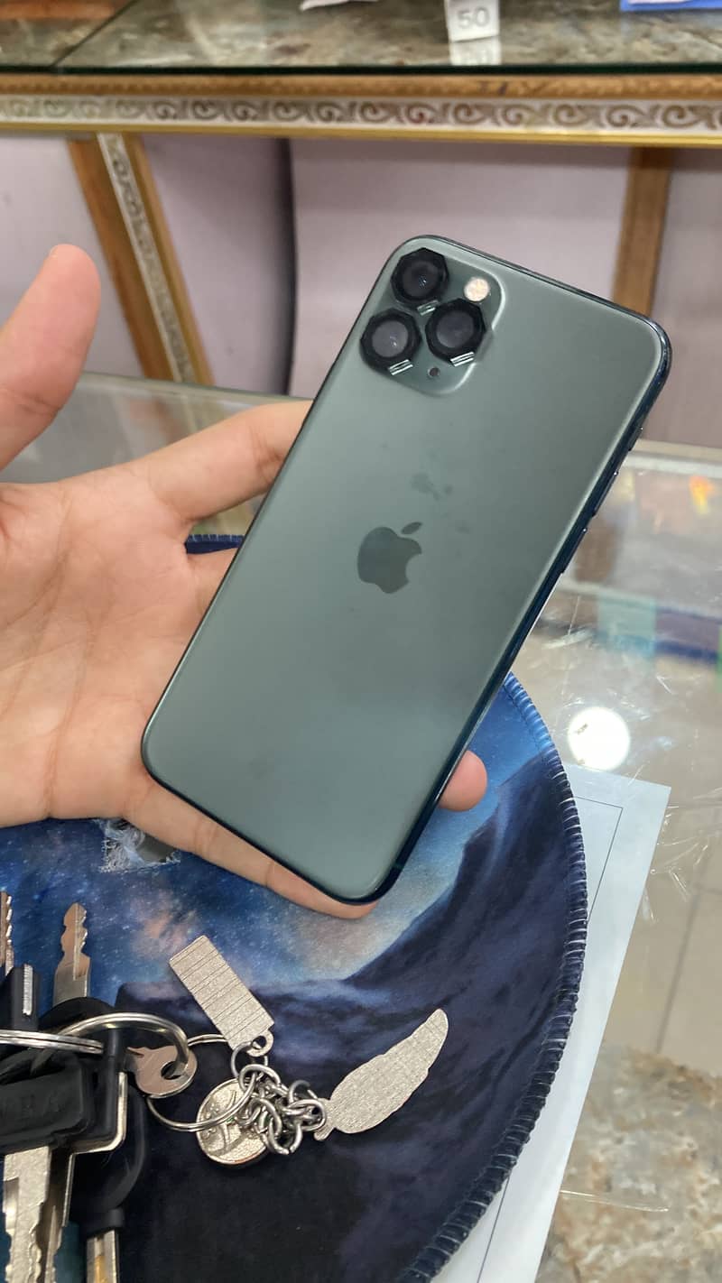 iPhone 11 Pro 1