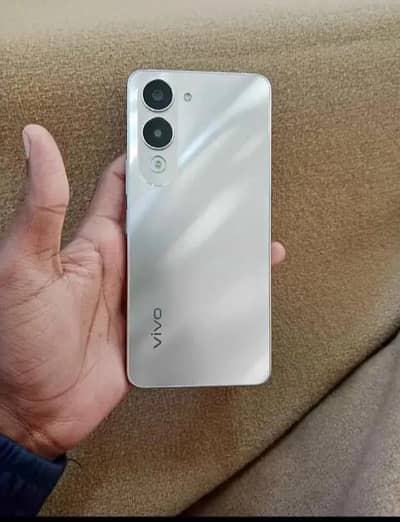 vivo y04.4.  64