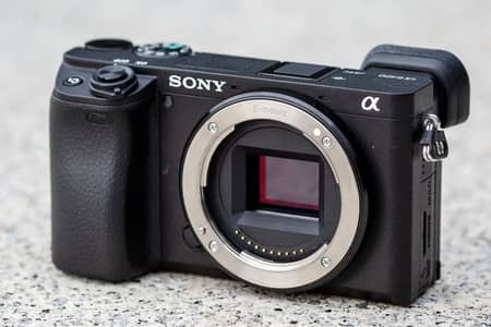 Sony Alpha A6400 Body Only With Box Battery Charger #sonyalfha6400