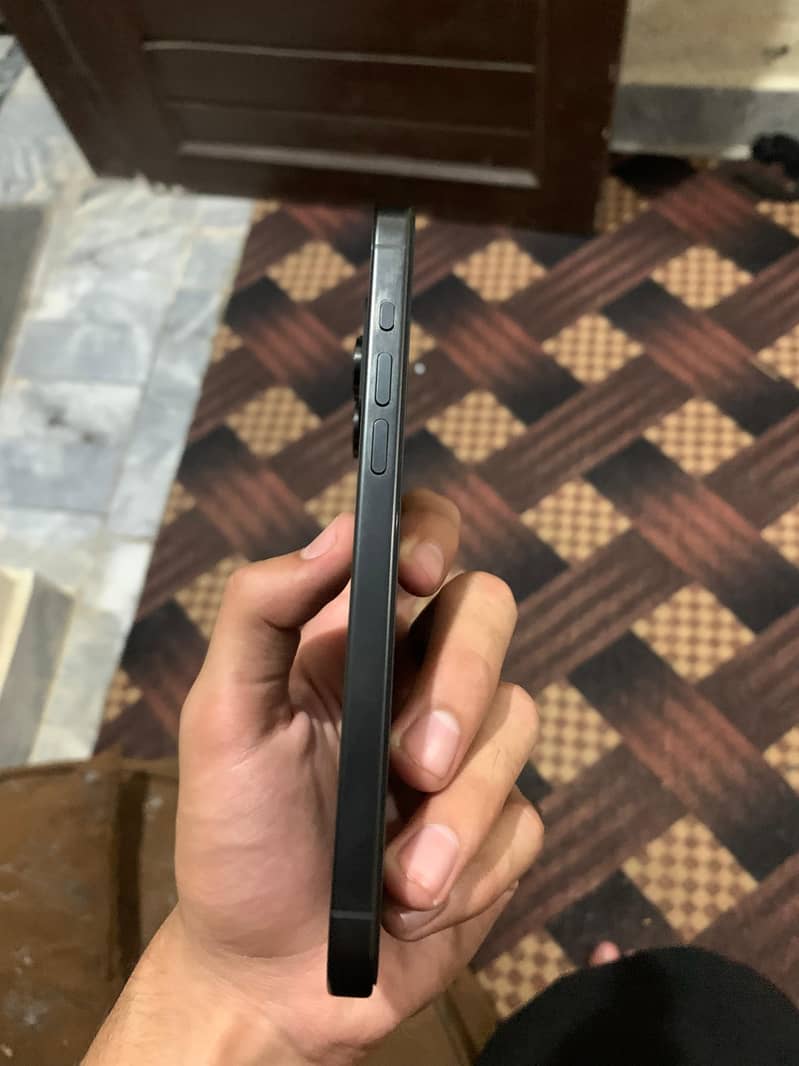 Iphone 15 pro max 1