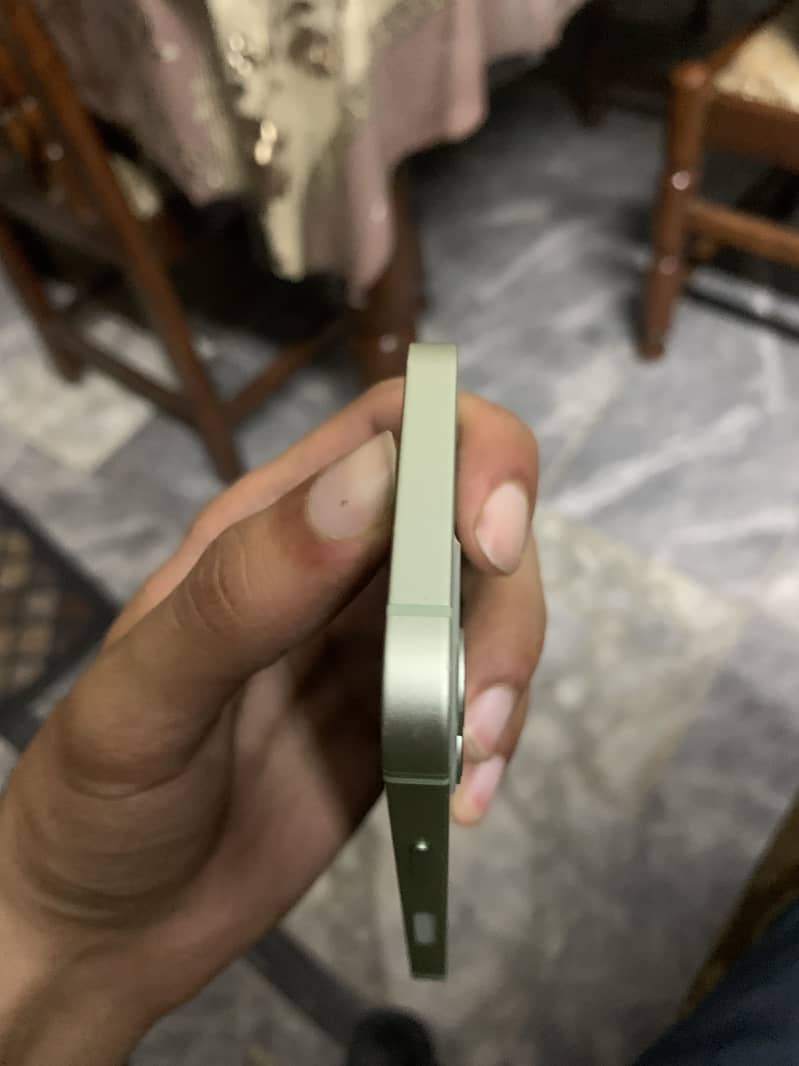 iPhone 12 mini 9