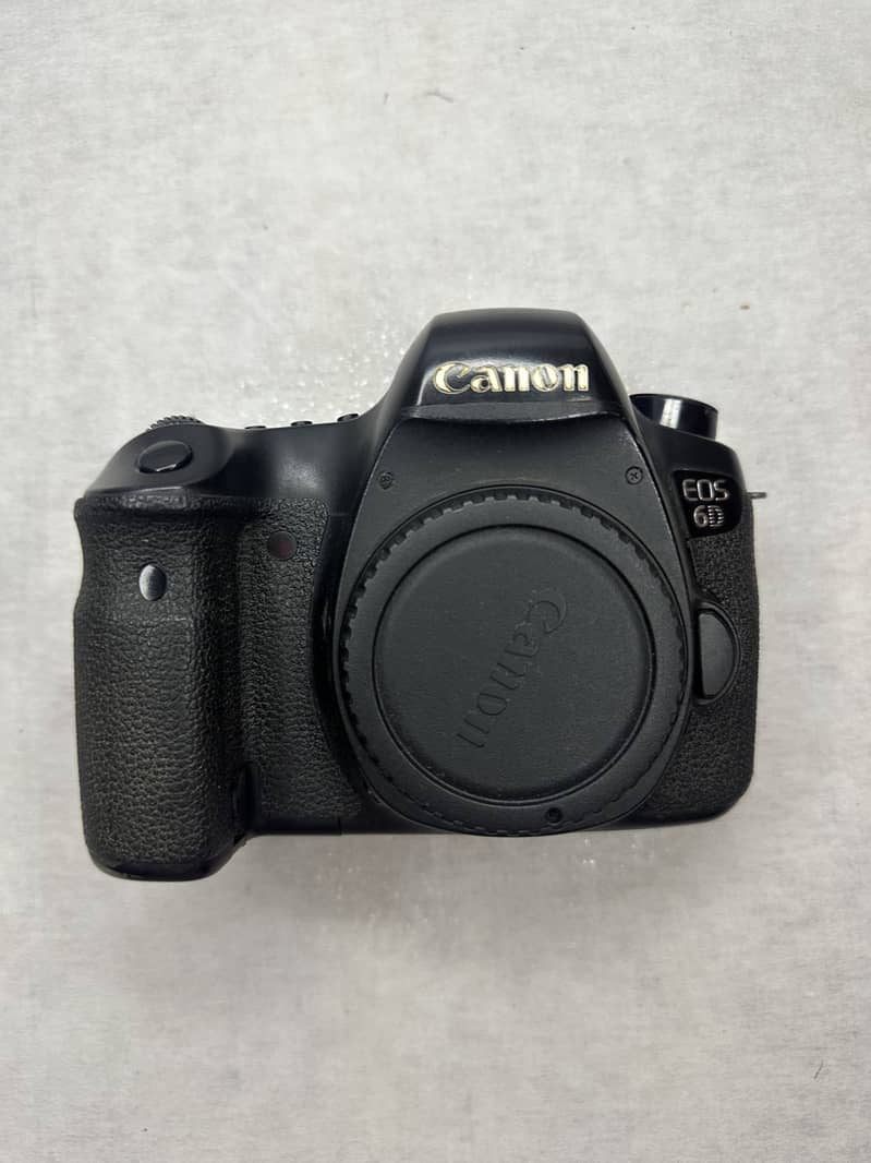 6D full frame camera body : 1