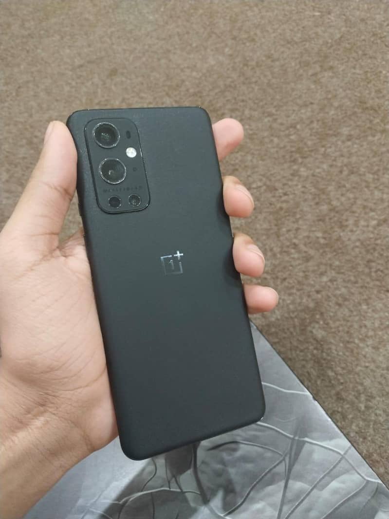 OnePlus 9 Pro 1