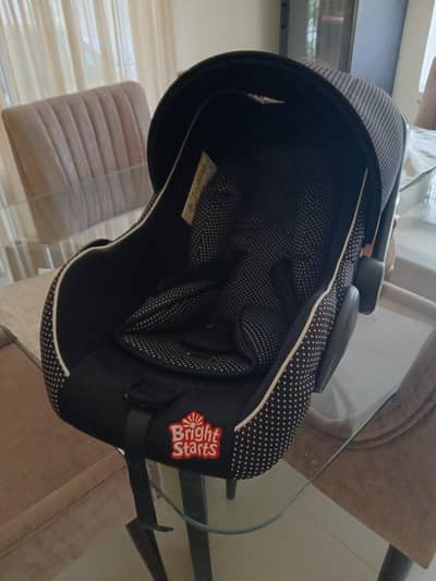 Baby Carry Cot 10/10. hardly used