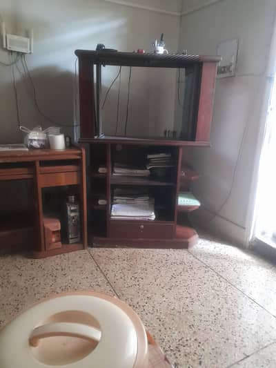 TV Trolley  used in good condition