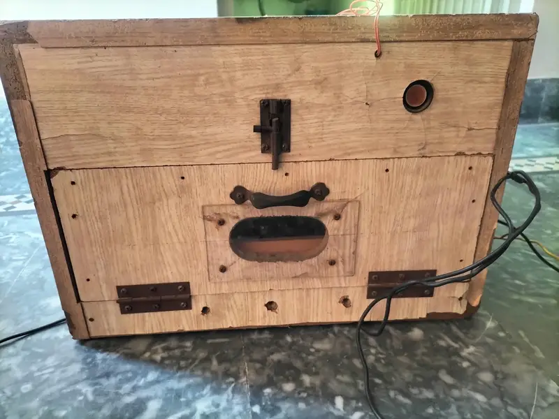 incubator