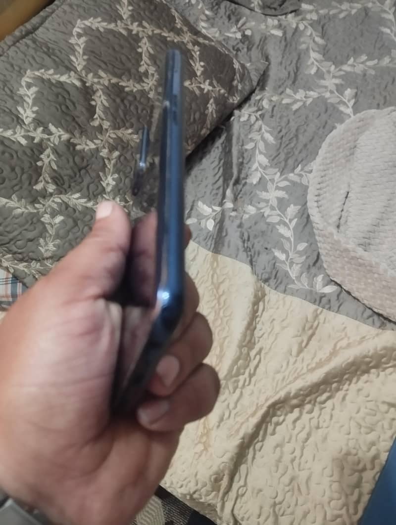 One Plus N200 5