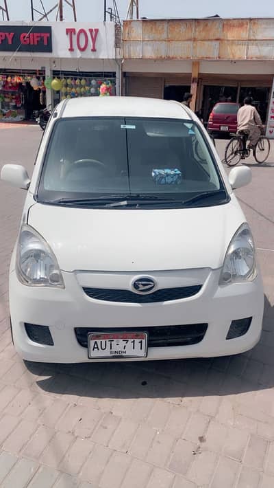 Daihatsu Mira 2011