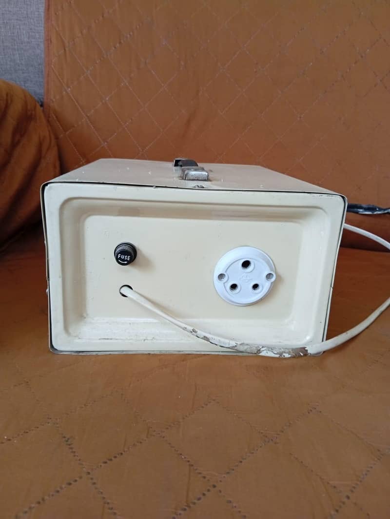 Automatic voltage stabilizer(ArhamElectronic,) 2