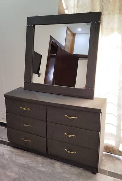 Dressing table with drawers and mirror for sale Grey color velvet