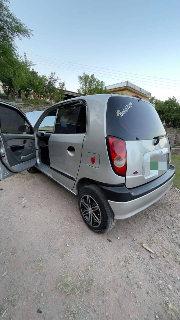 santro 2004 8