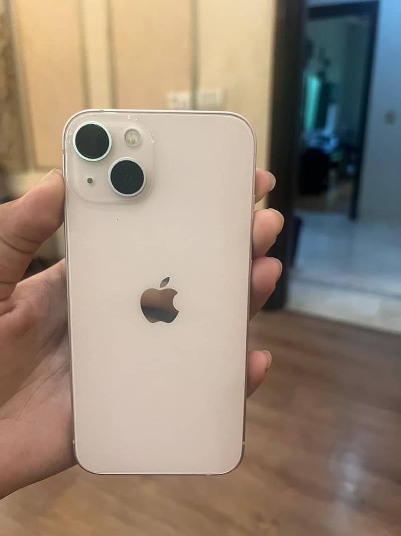 Apple iPhone 13 0