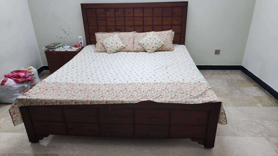 king size double bed 1