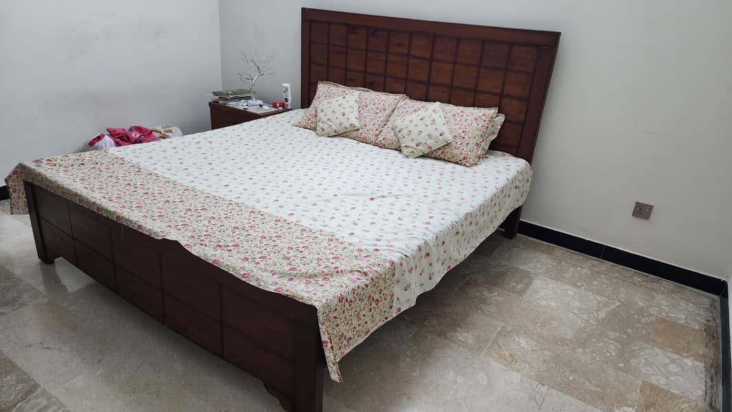 king size double bed 2