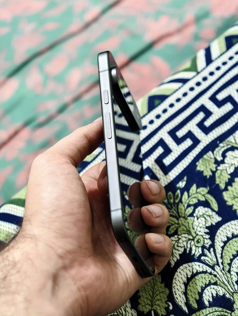 Google Pixel 9 3