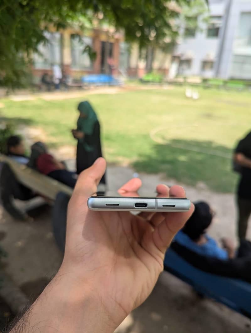 google pixel 7à 3