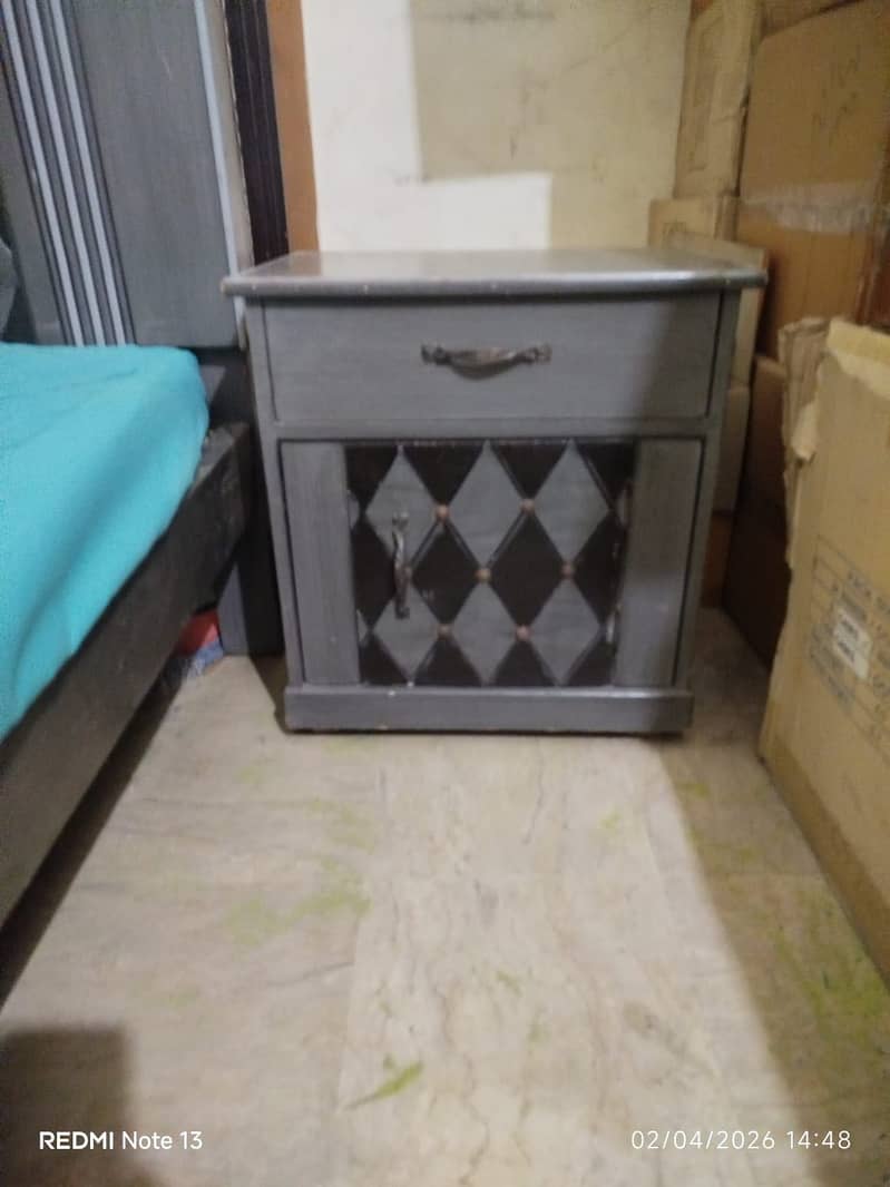 King size bed 2