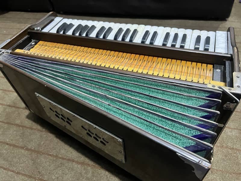 German Harmonium 5