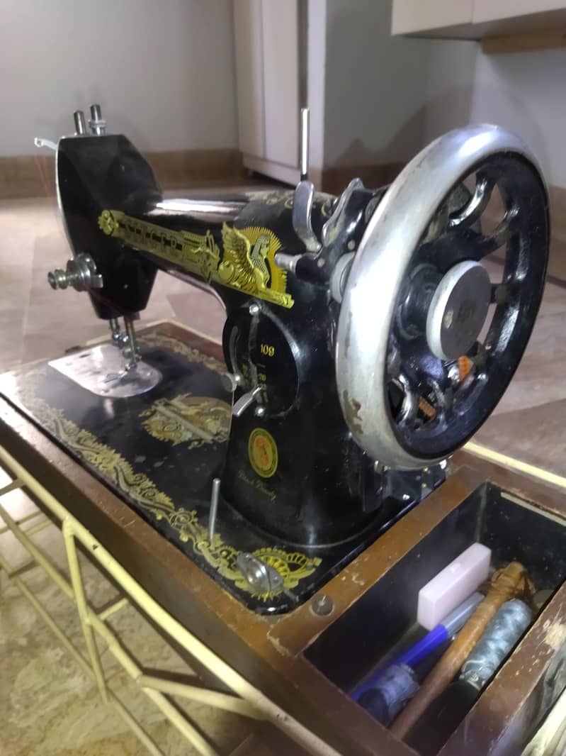 sewing machine 0