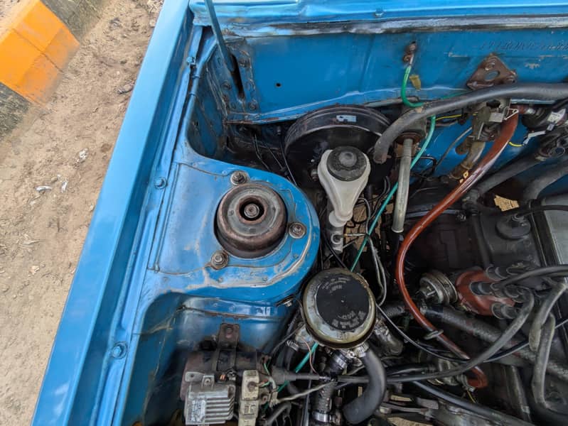 82 Corolla 4