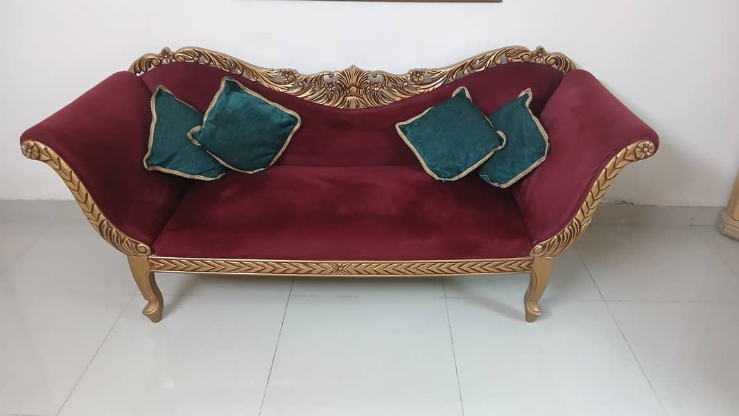 Dewan sofa 0